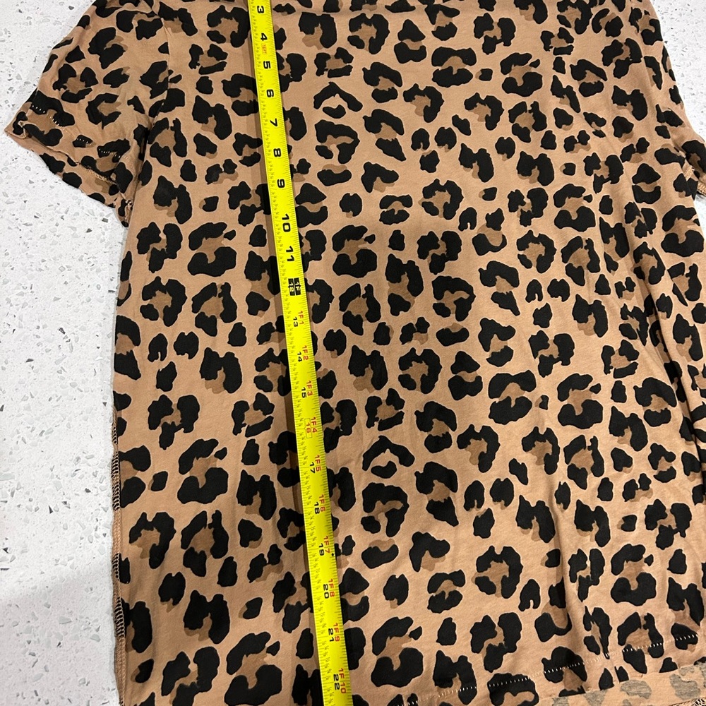 💰PRICE ⬇️ N PHILANTHROPY • Leopard Short Sleeve Blouse • sz S • - Picture 7 of 7